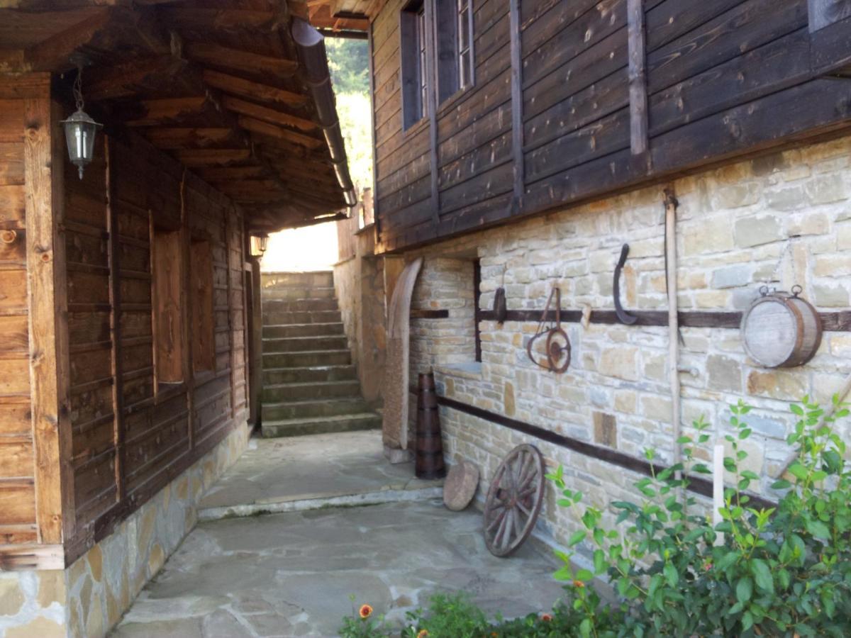 Кьща За Гости Свети Никола Hotel Zheravna Exterior photo