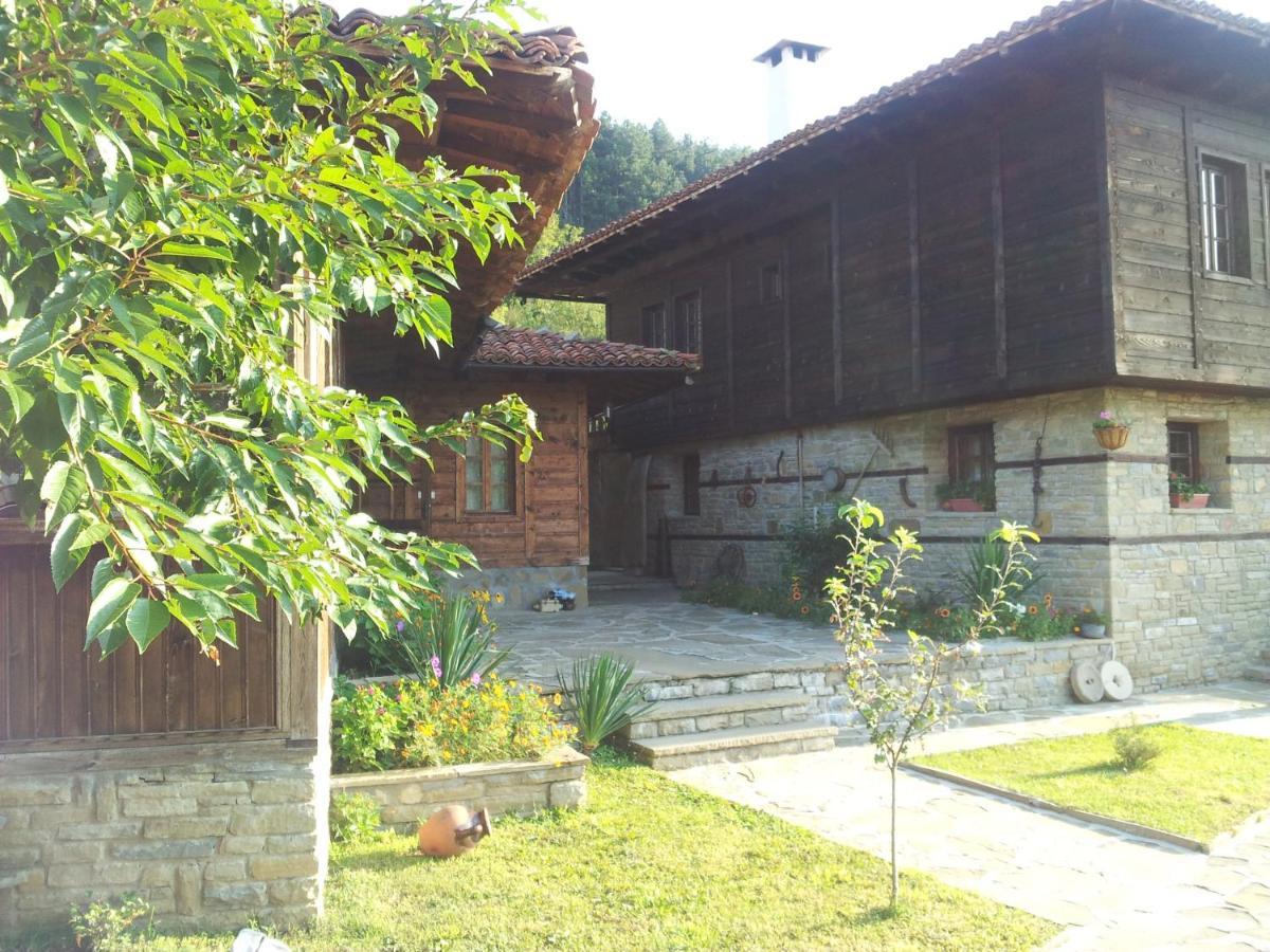 Кьща За Гости Свети Никола Hotel Zheravna Exterior photo