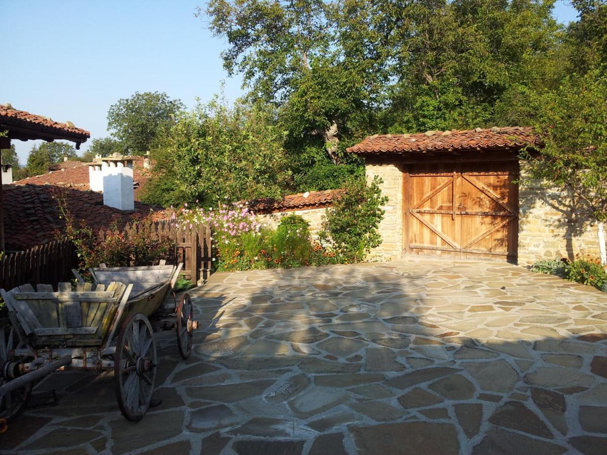 Кьща За Гости Свети Никола Hotel Zheravna Exterior photo